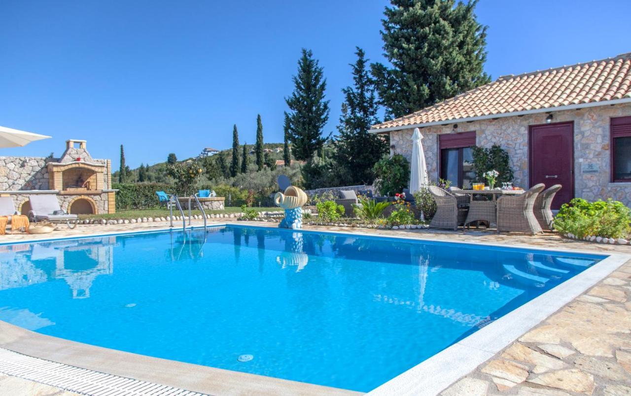Key Villas Tsoukaládhes Buitenkant foto
